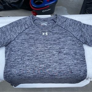 Under Armour Women’s Small Shirt